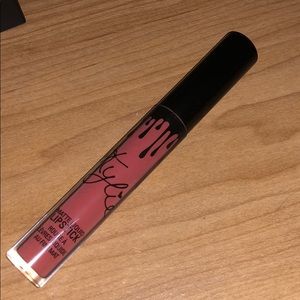 Kristen Liquid Lipstick